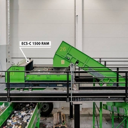 Automated sorting line for PET bottles, aluminum and iron cans